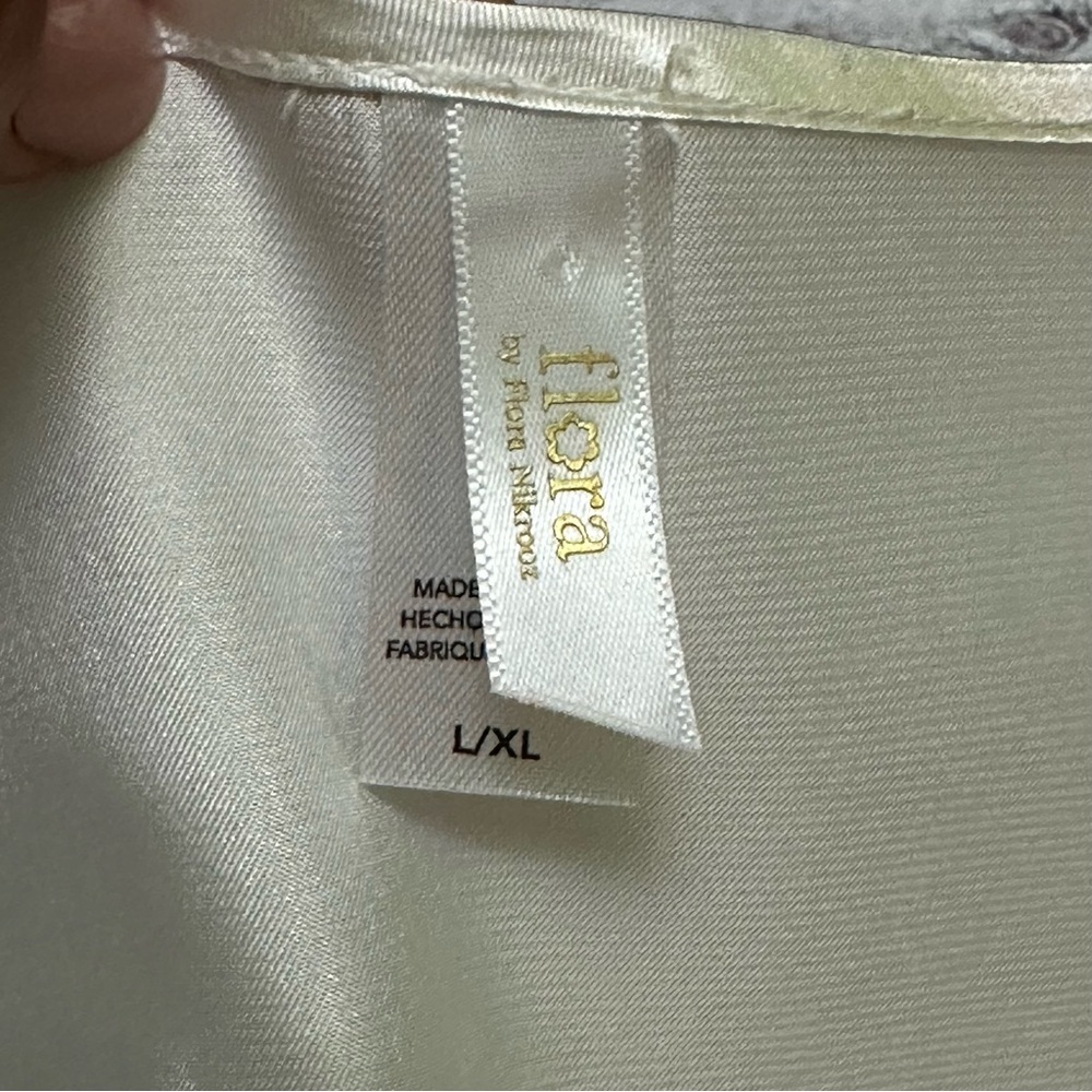 Flora Nikrooz Cream Satin Robe L/XL - Picture 3 of 7
